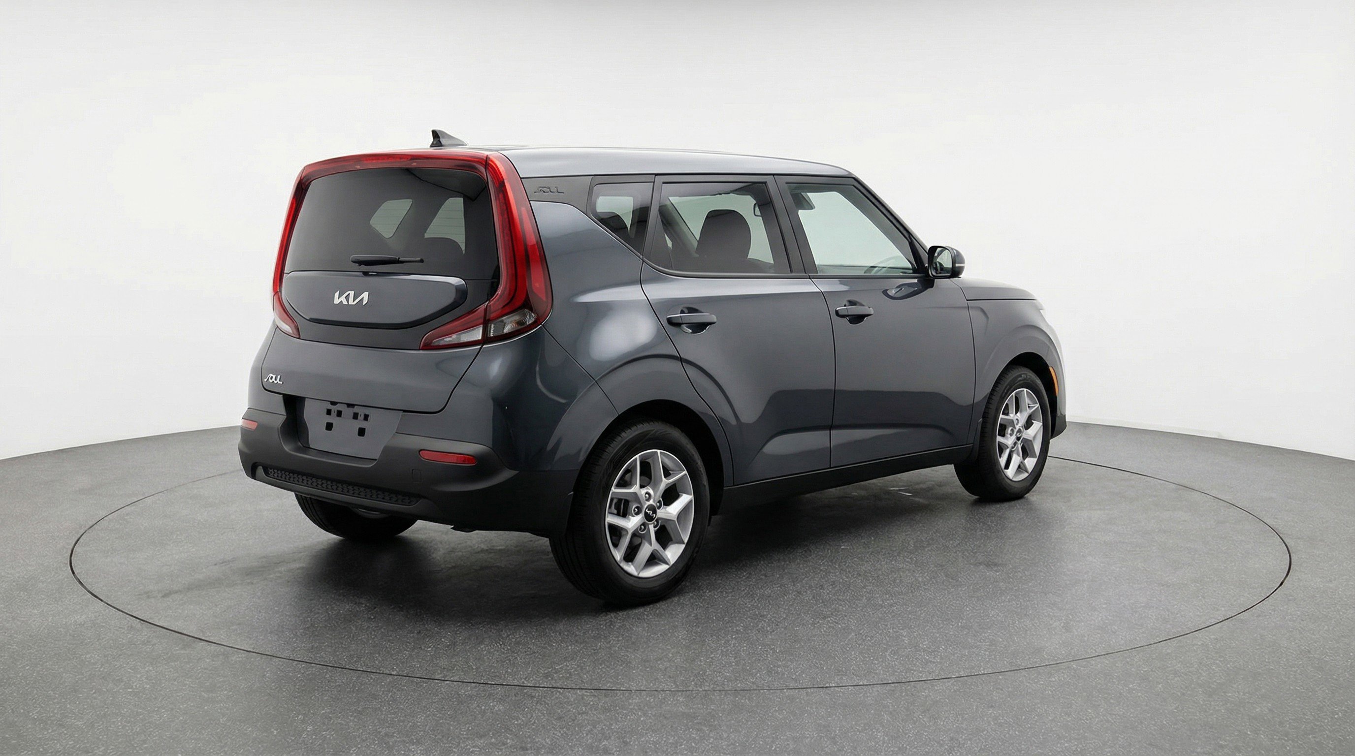Used 2025 Kia Soul LX w/ LX Technology Package image 9