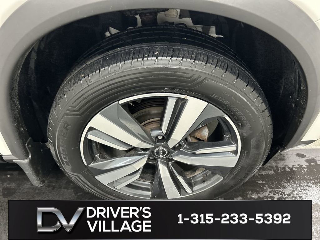 Used 2023 Nissan Rogue SL AWD/4WD image 8