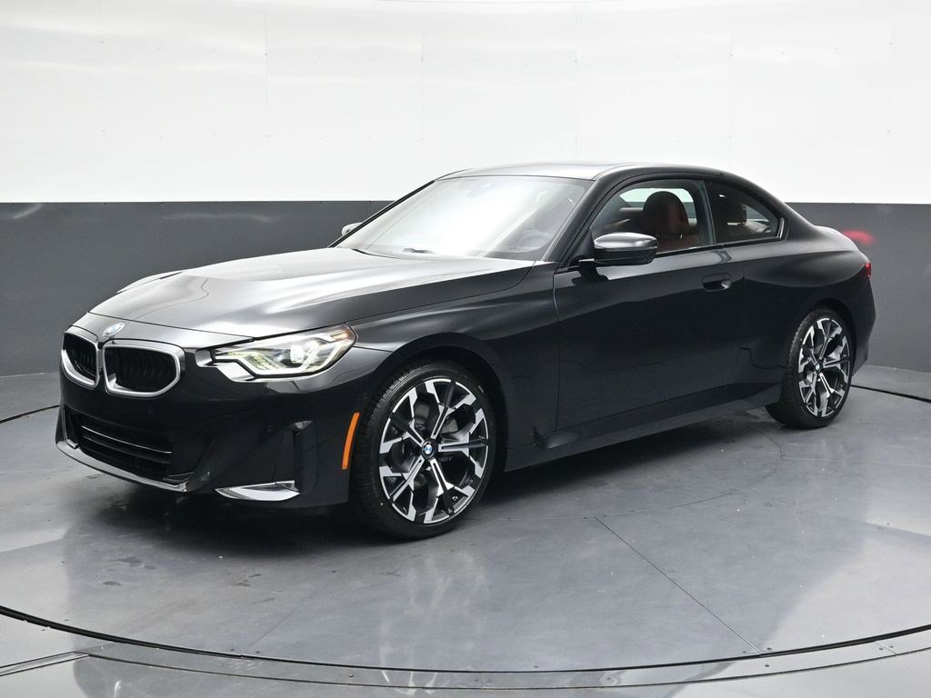 Used 2025 BMW 230i xDrive Coupe w/ Premium Package AWD/4WD image 8