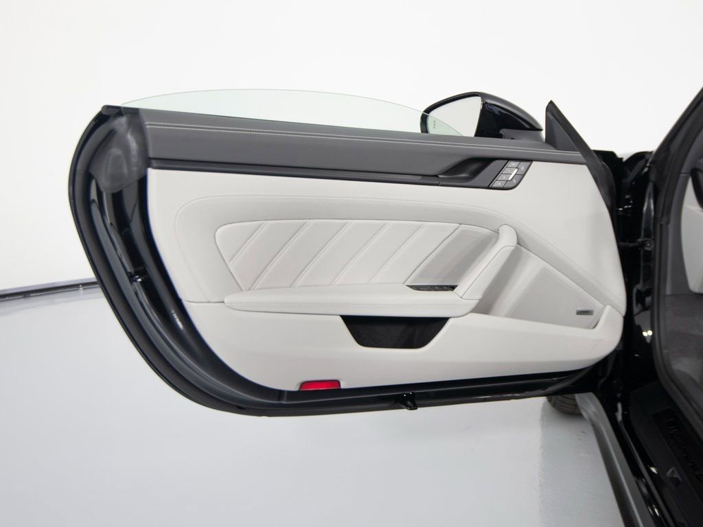 Certified 2026 Porsche 911 Carrera GTS image 18