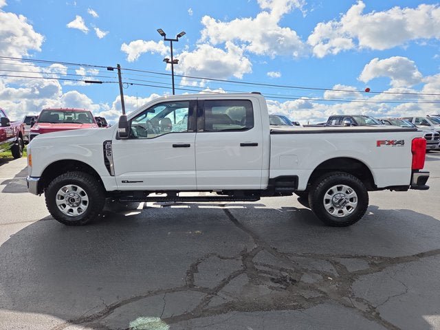 Used 2023 Ford F250 XLT AWD/4WD image 3
