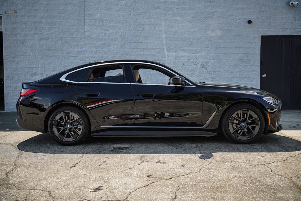 Used 2023 BMW i4 eDrive40 image 18