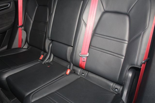 Used 2021 Porsche Cayenne GTS w/ Premium Package image 24