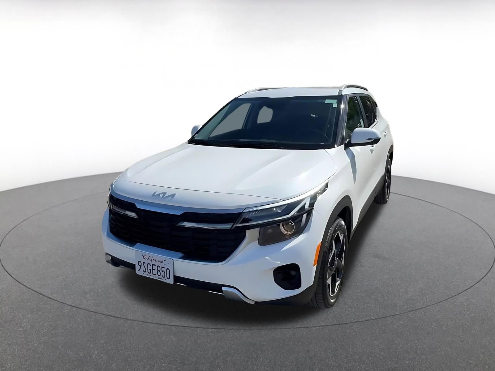 Used 2025 Kia Seltos S FWD image 7