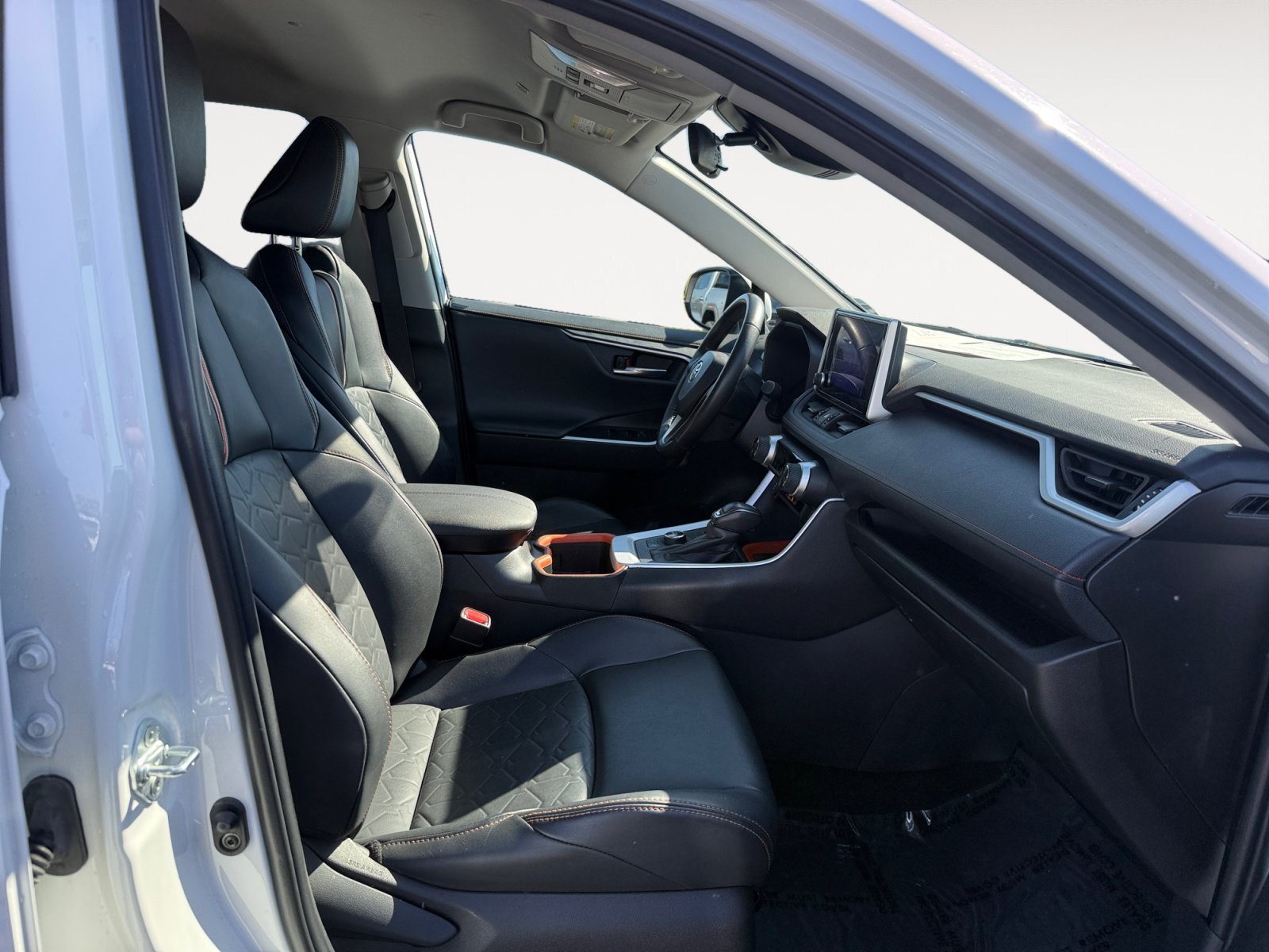 Used 2024 Toyota RAV4 Adventure AWD/4WD image 19