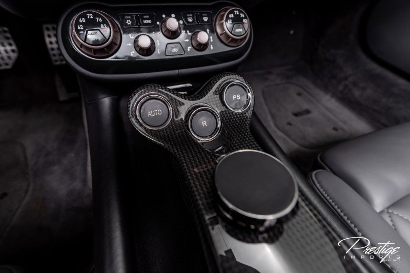 Used 2014 Ferrari California image 39