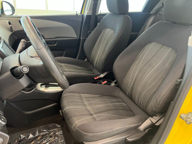 Used 2015 Chevrolet Sonic LT w/ LT Promotional Package FWD image 10