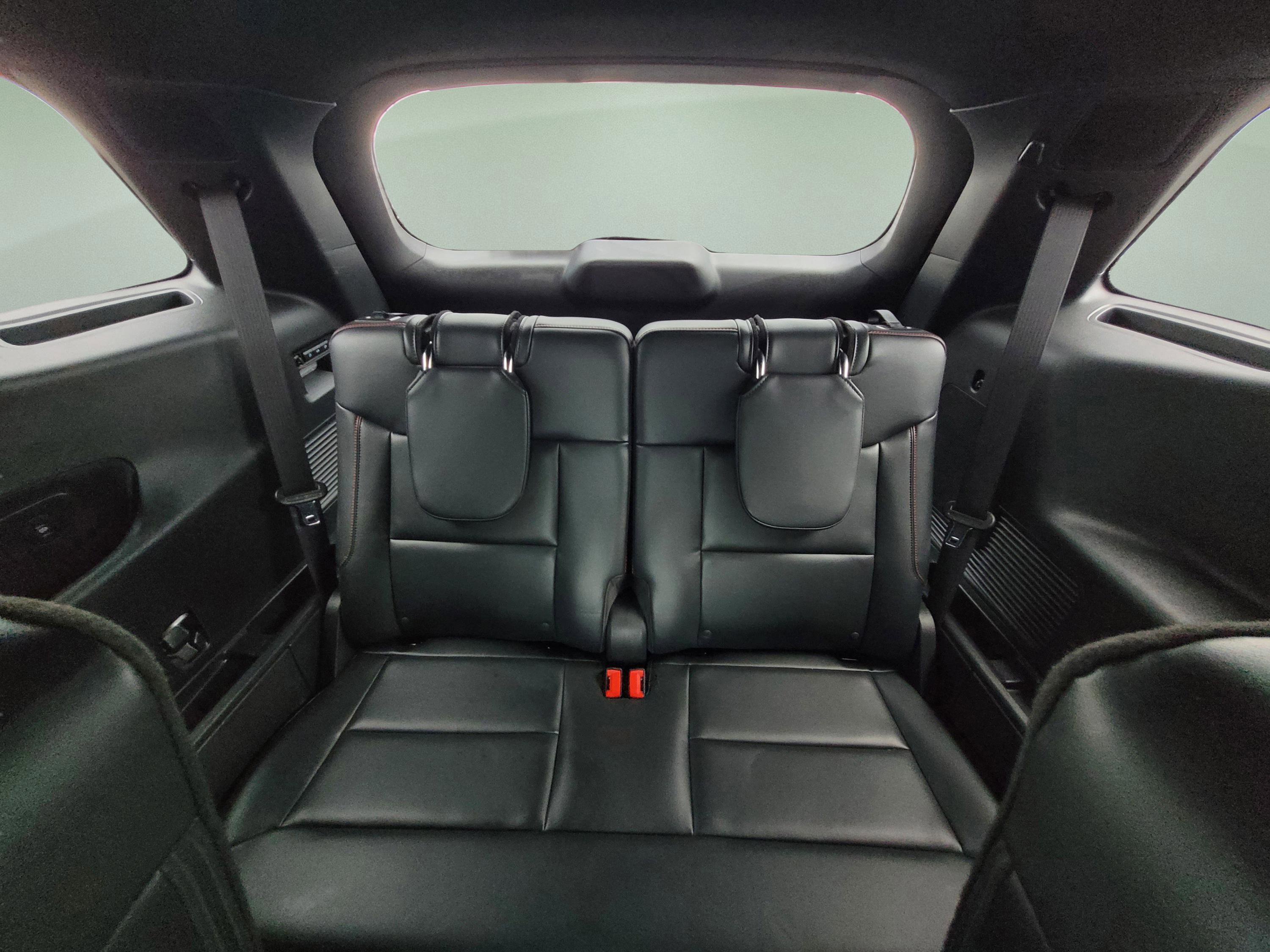 Used 2025 Ford Explorer ST image 17