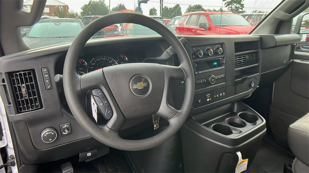 New 2025 Chevrolet Express 2500 w/ Communications Package image 18