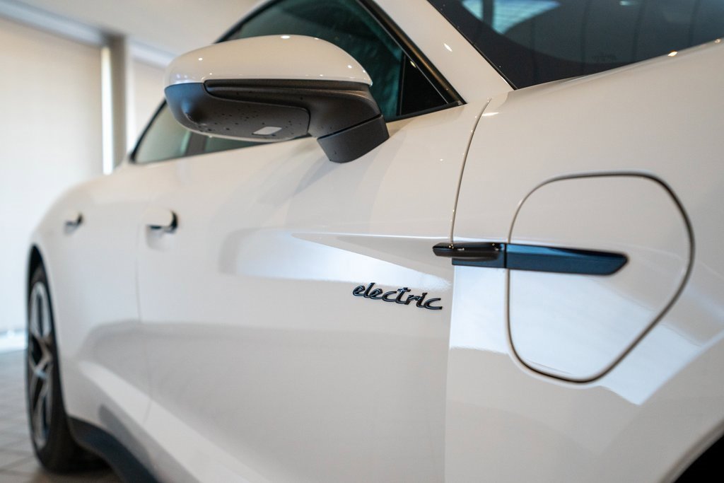 New 2025 Porsche Taycan image 16