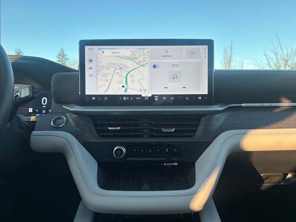 Certified 2025 Ford Explorer Platinum w/ Ultimate Package image 28