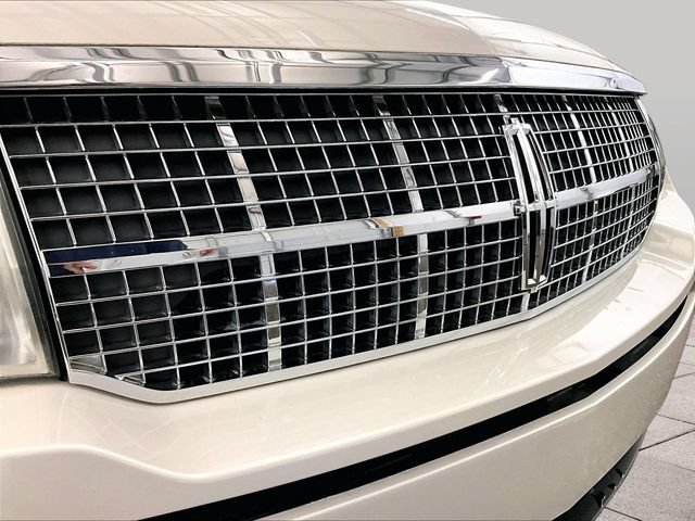 Used 2008 Lincoln MKX AWD image 30