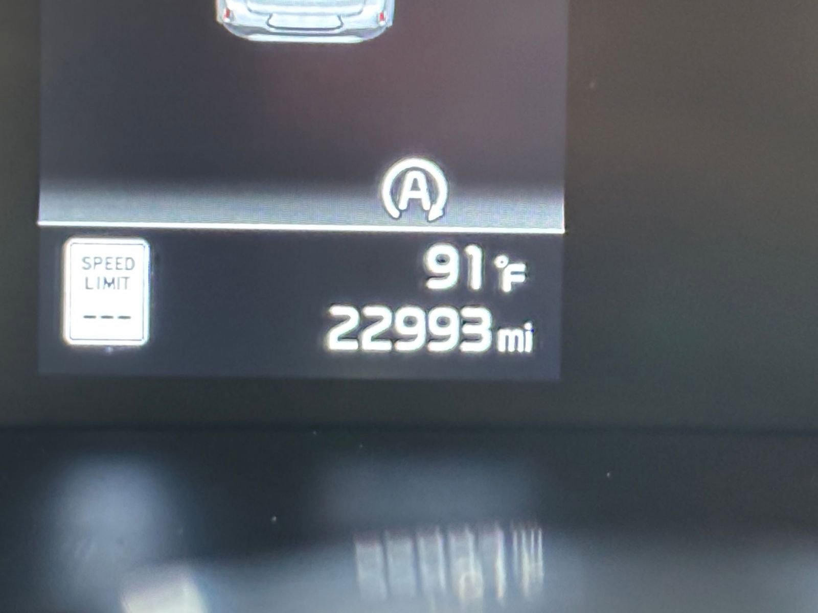 Used 2025 Kia Soul LX w/ LX Technology Package FWD image 40