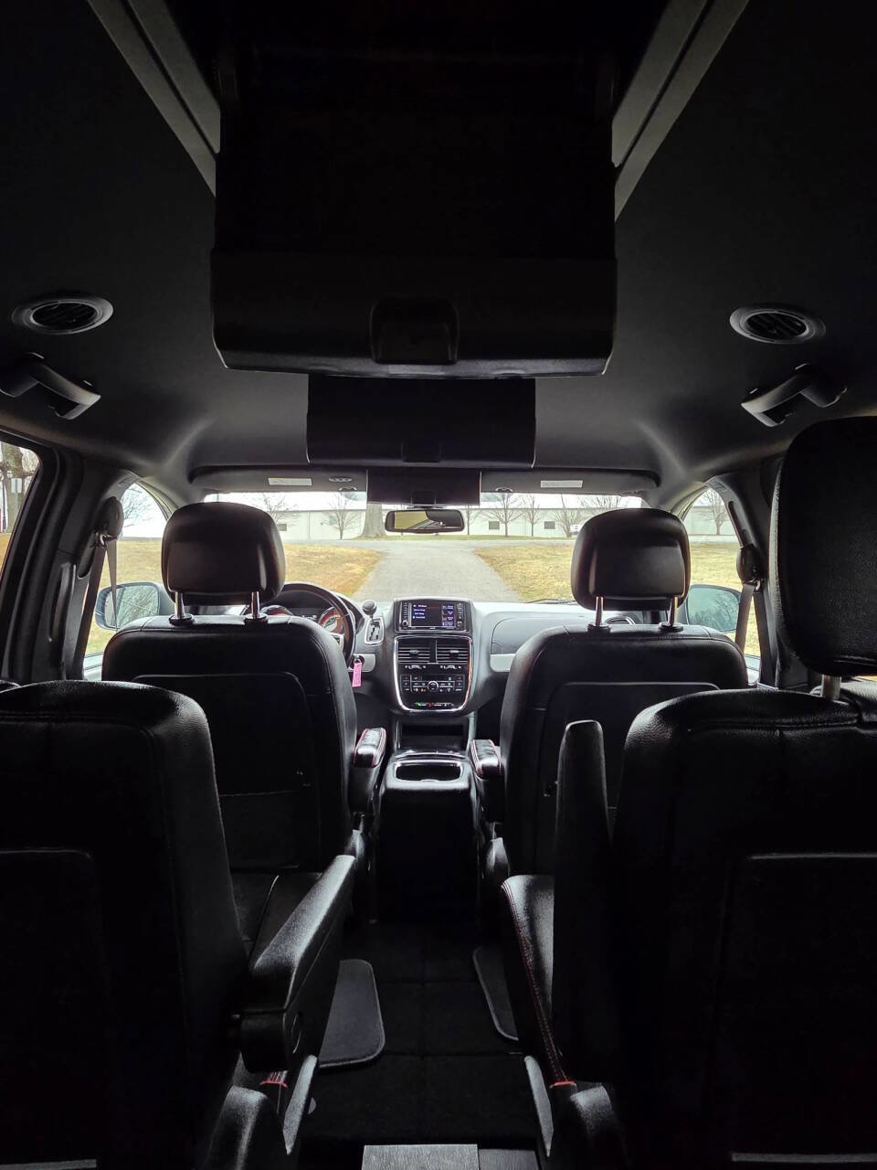 Used 2019 Dodge Grand Caravan GT image 35