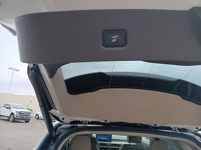 Used 2022 Lincoln Nautilus AWD image 27
