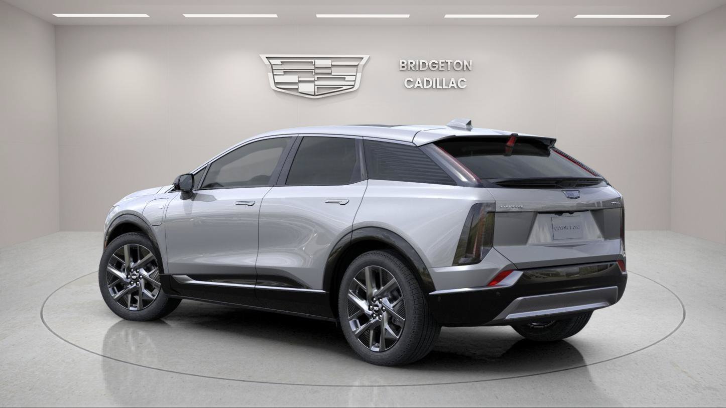 New 2026 Cadillac Optiq Luxury 1 w/ LPO, Floor Liner Package AWD/4WD image 4