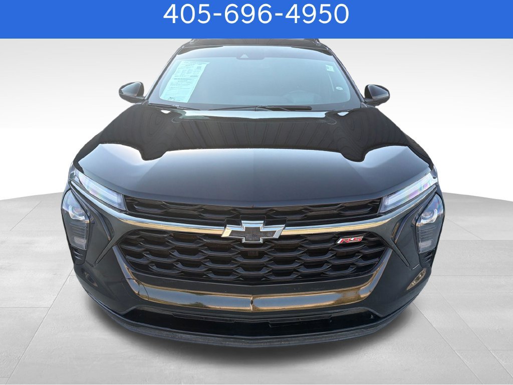 Used 2024 Chevrolet Trax RS w/ Sunroof Package FWD image 10