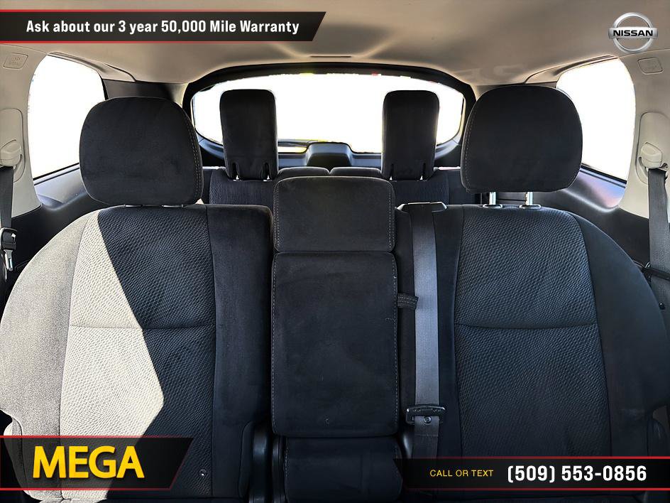 Used 2015 Nissan Pathfinder SV FWD image 17