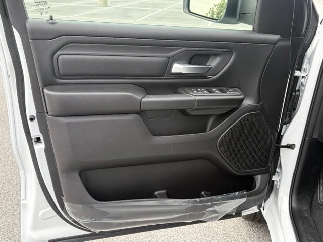 New 2026 RAM 1500 Express AWD/4WD image 11