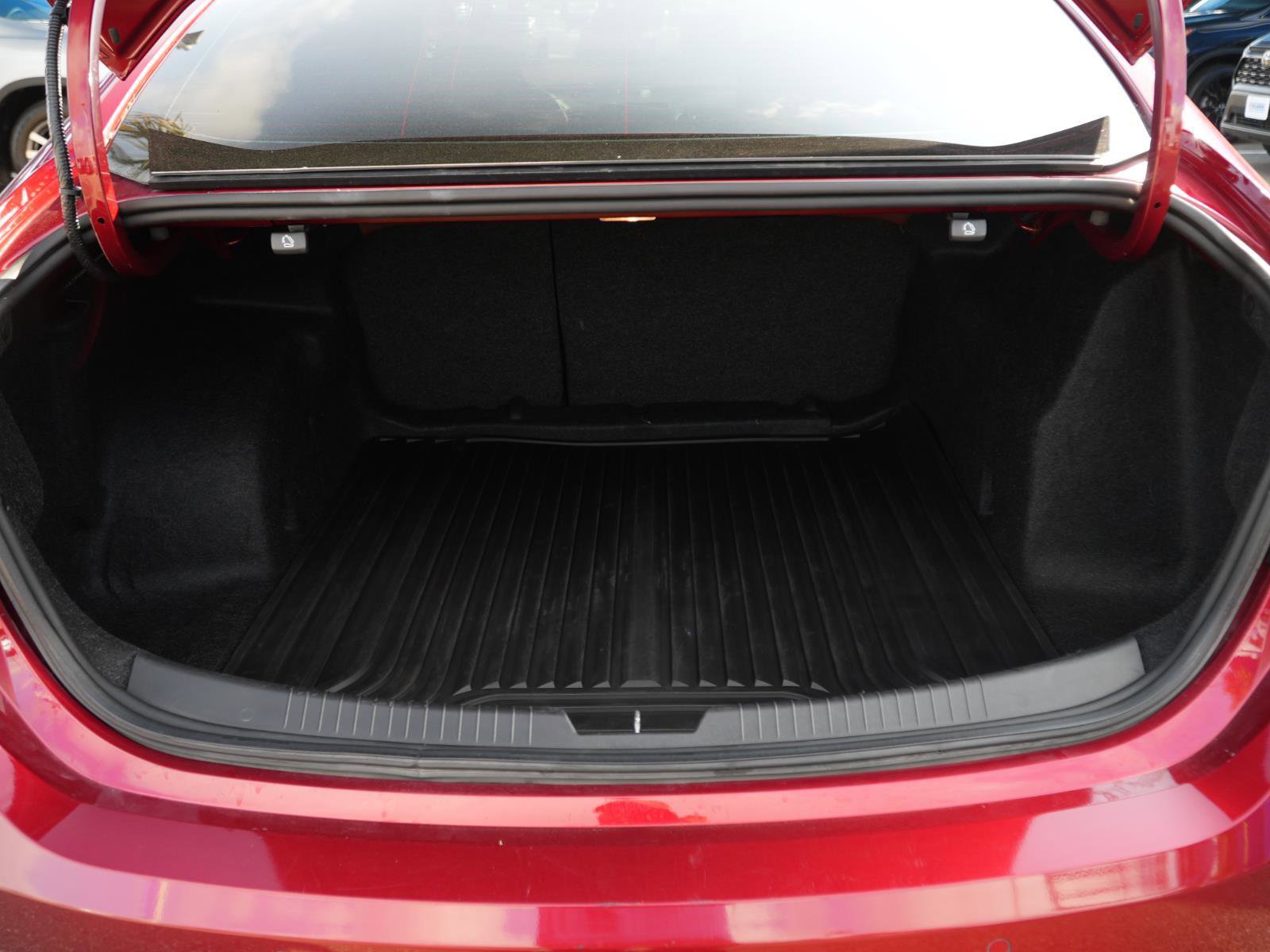 Used 2024 Chevrolet Malibu RS w/ LPO, Floor Liner Package image 8