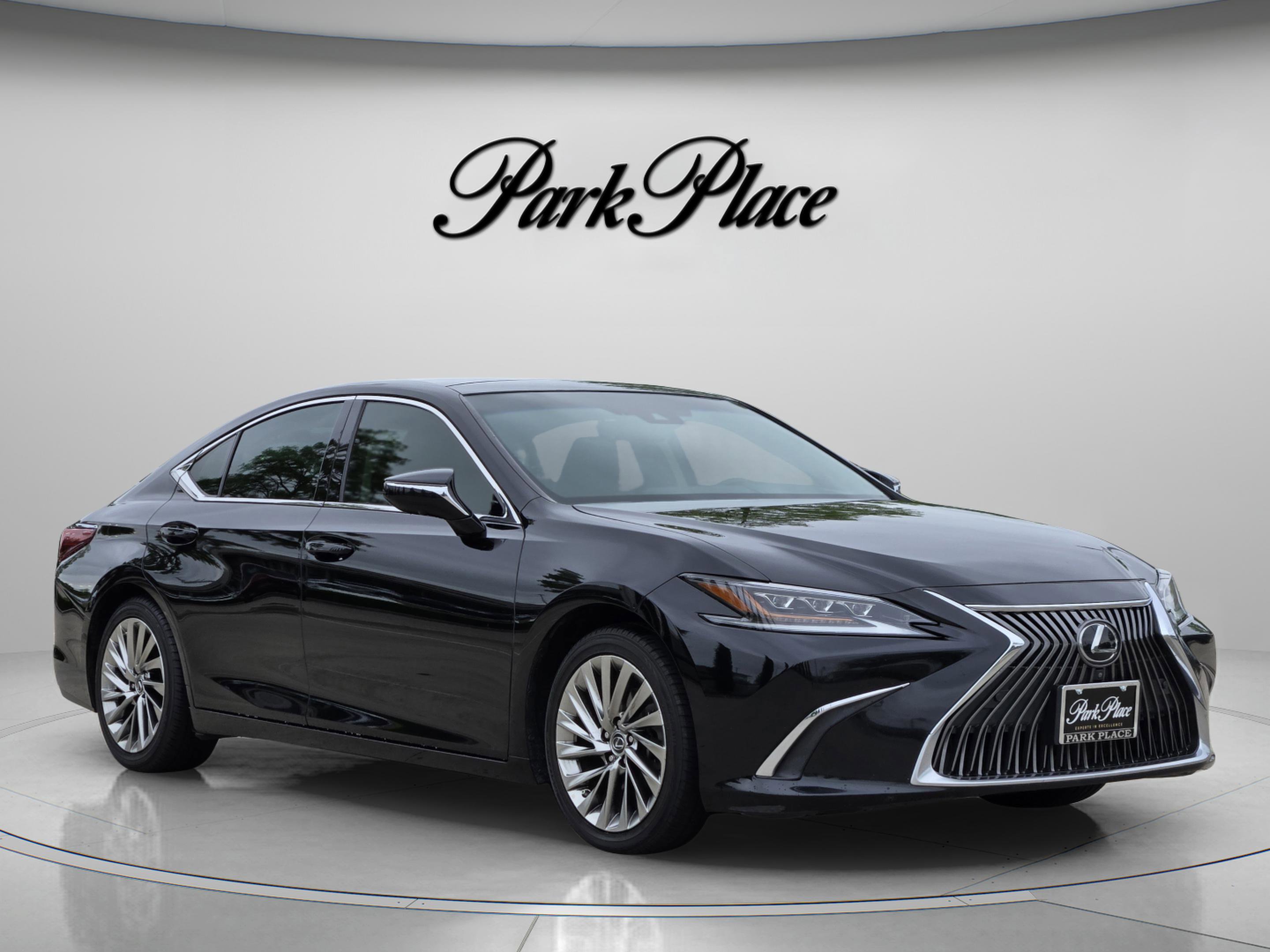 Used 2019 Lexus ES 350 Ultra Luxury FWD image 7