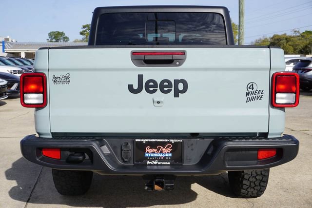 Used 2023 Jeep Gladiator Willys image 6