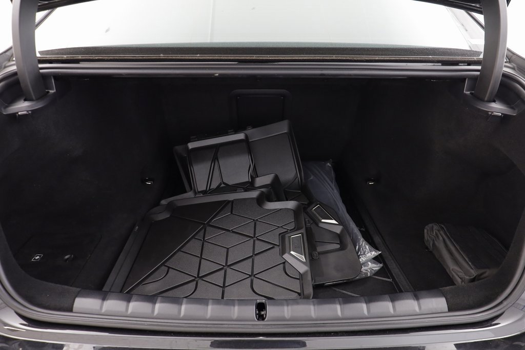 Certified 2025 BMW 740i xDrive w/ Premium Package image 19