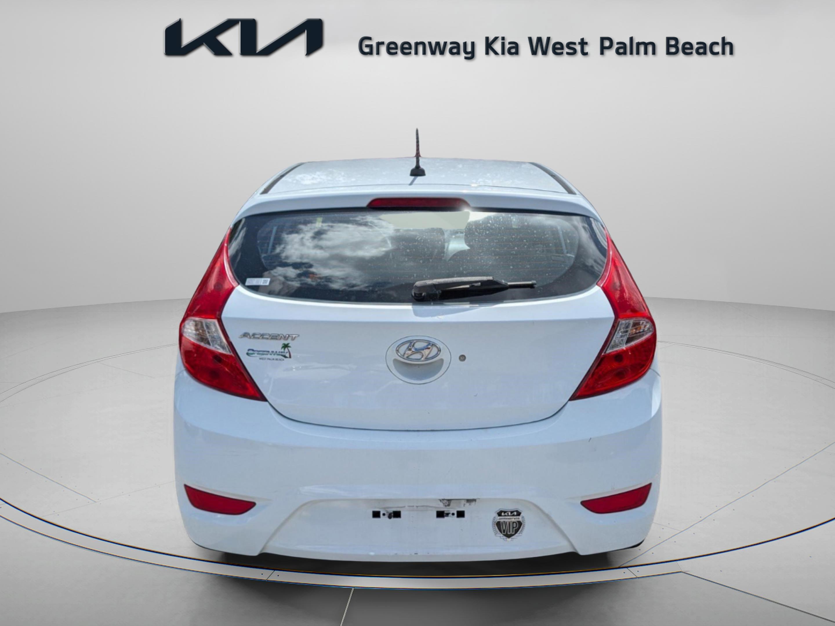 Used 2013 Hyundai Accent GS image 6