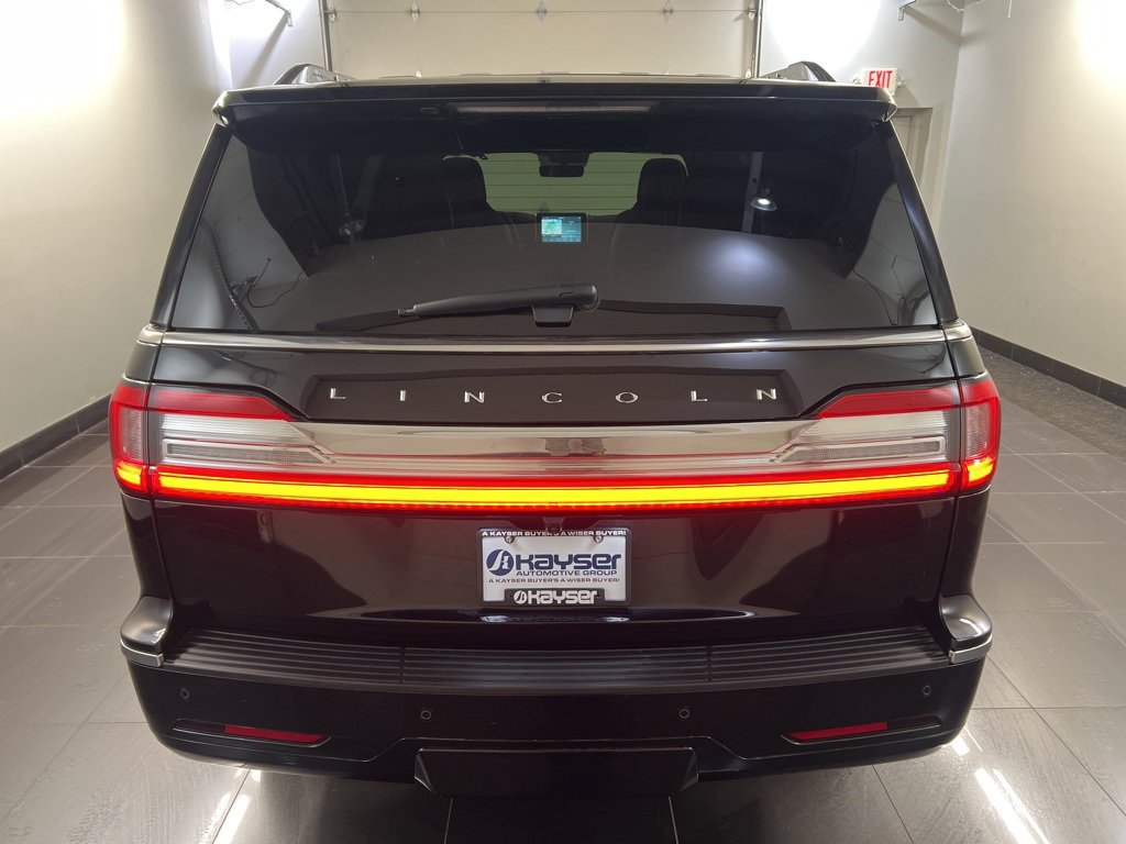 Used 2020 Lincoln Navigator Reserve w/ Luxury Package image 5