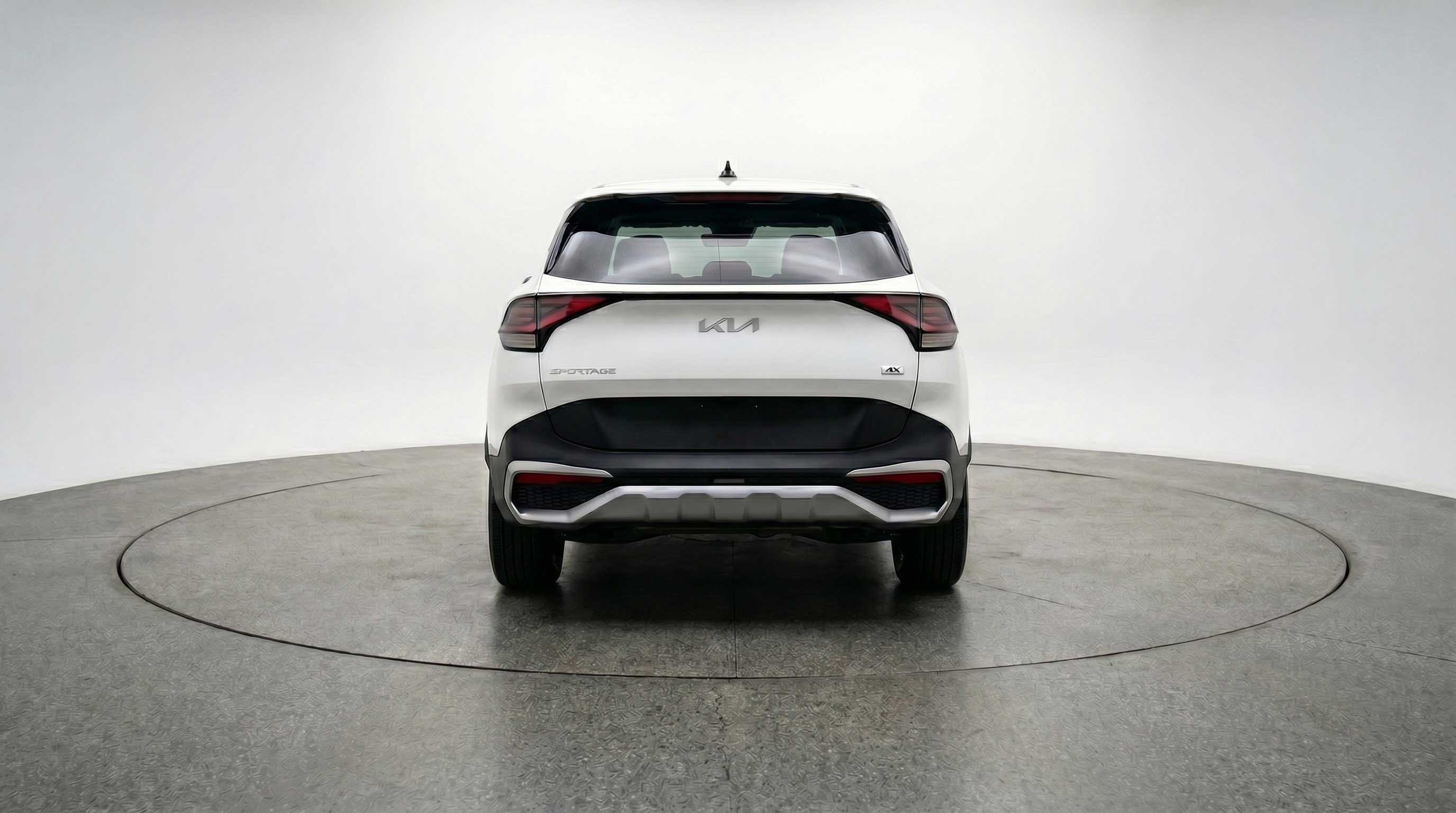 Used 2025 Kia Sportage LX image 7