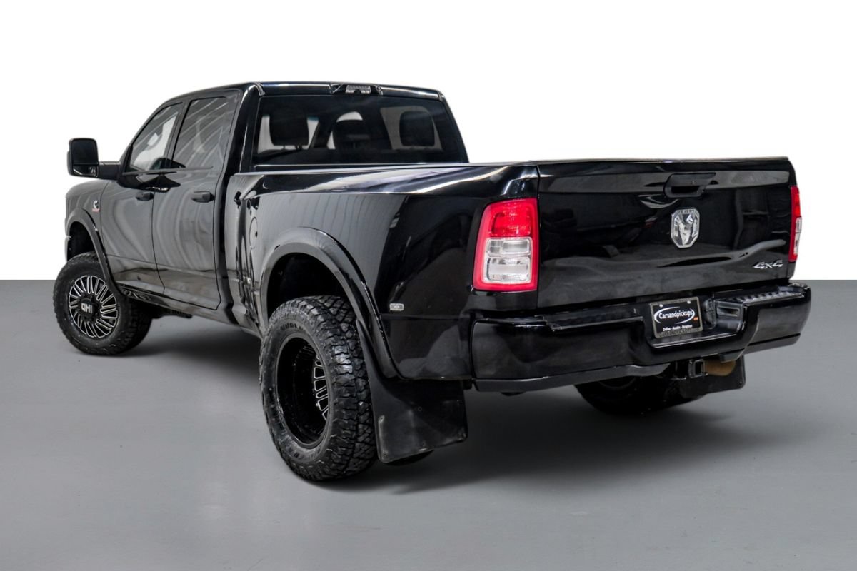 Used 2023 RAM 3500 Tradesman w/ Chrome Appearance Group AWD/4WD image 9