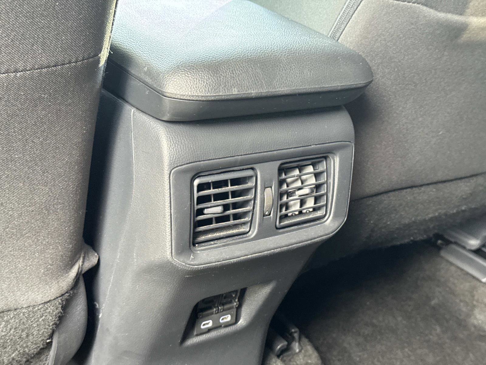 Used 2025 Toyota RAV4 XLE image 25