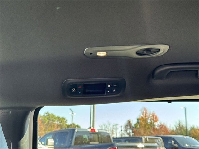 New 2026 Chrysler Pacifica Select image 22