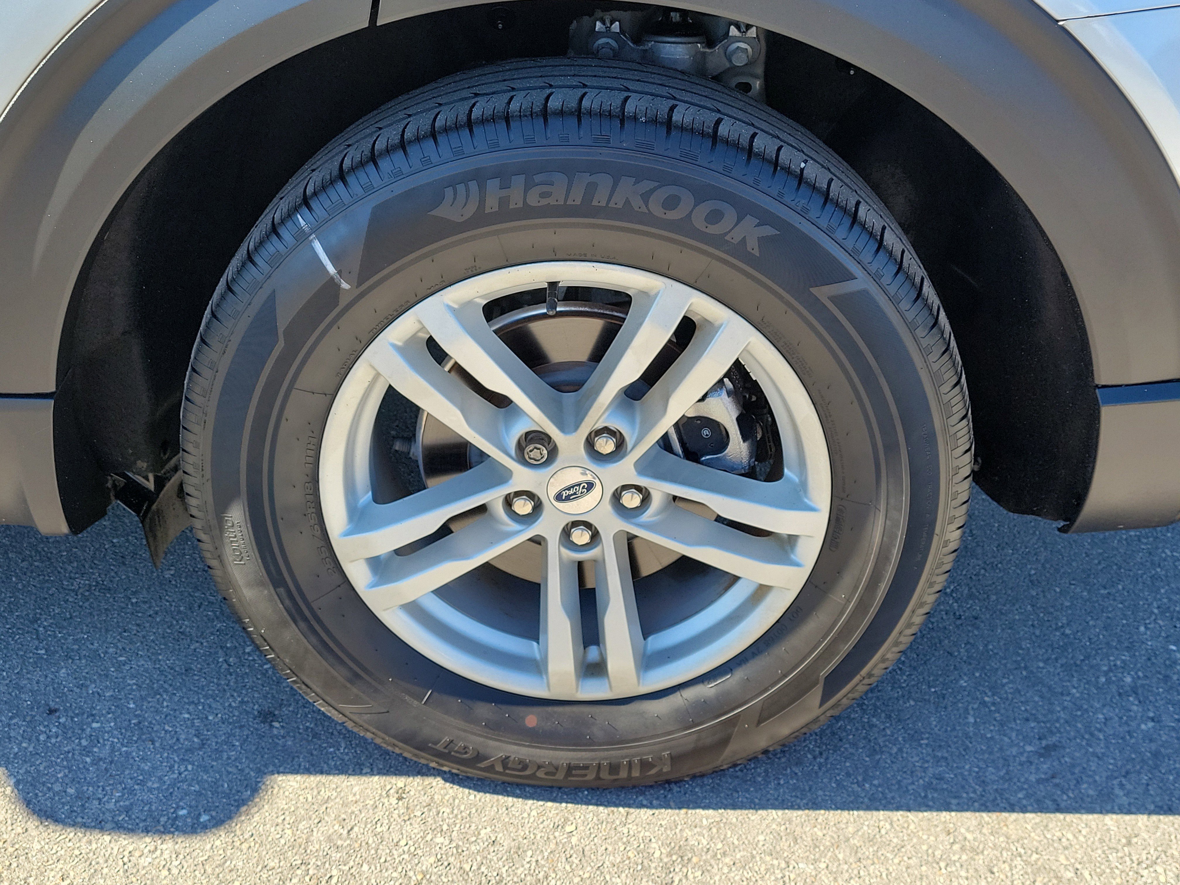 Used 2022 Ford Explorer XLT image 28