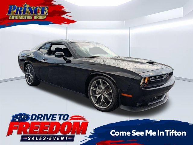 Used 2022 Dodge Challenger GT RWD image 1