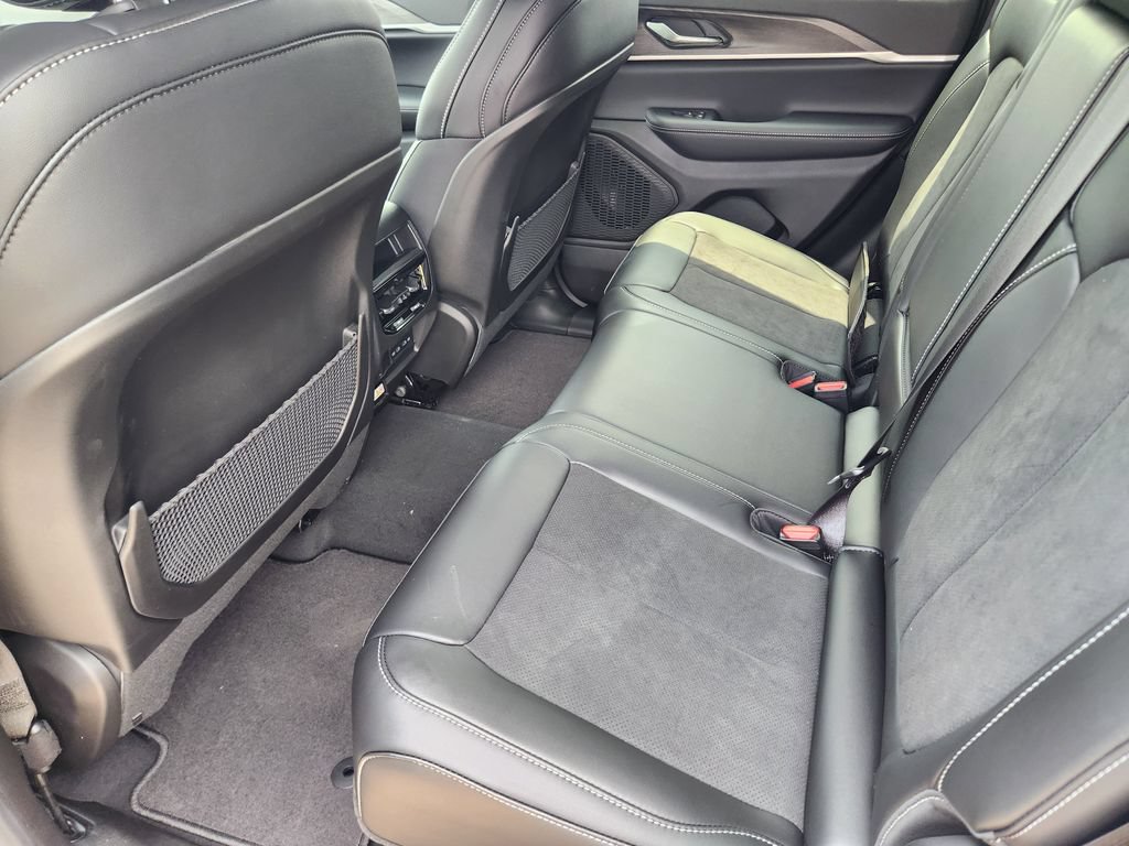 New 2026 Jeep Grand Cherokee Altitude RWD image 20