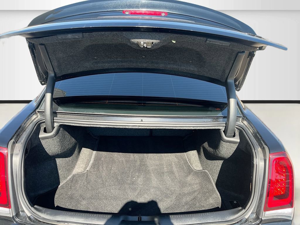 Used 2022 Chrysler 300 S w/ Comfort Group image 28