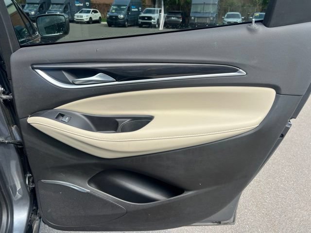 Used 2020 Buick Enclave Essence AWD/4WD image 13