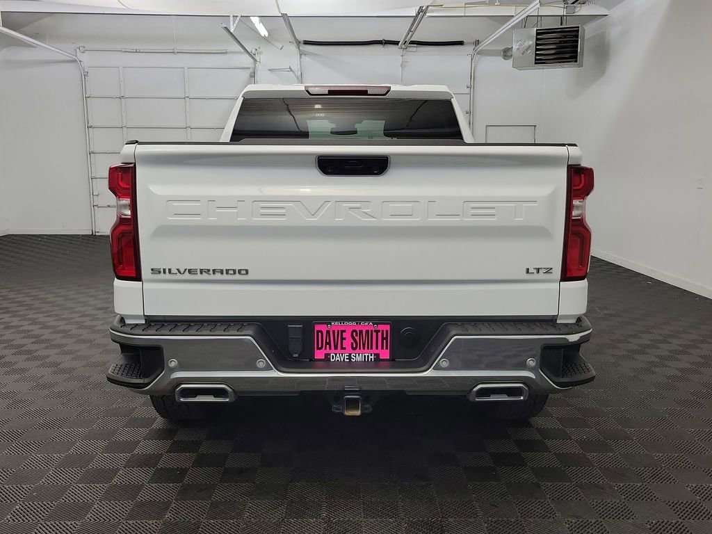 Used 2024 Chevrolet Silverado 1500 LTZ w/ Z71 Off-Road Package image 8
