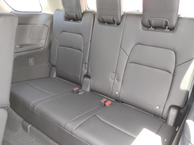 New 2026 Nissan Pathfinder SL AWD/4WD image 13