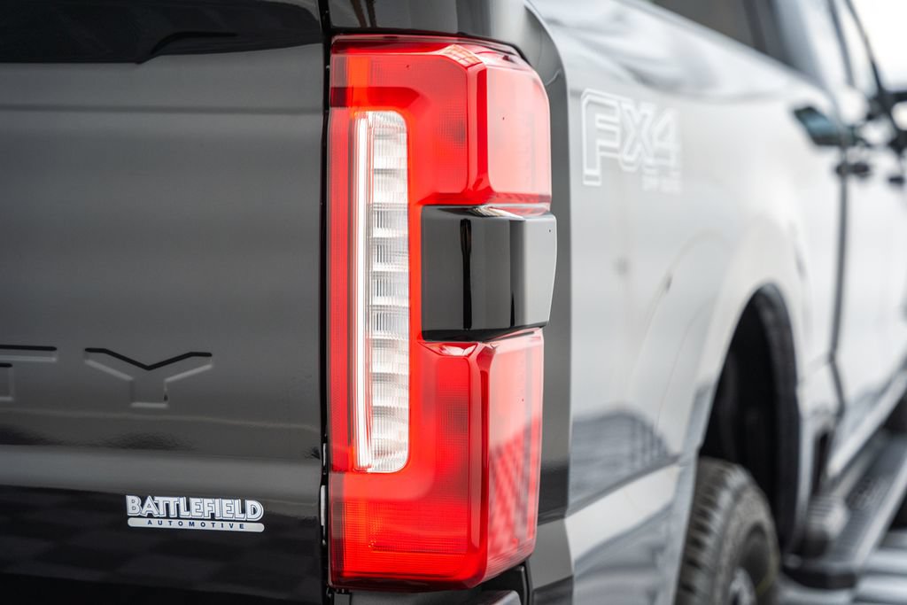 New 2026 Ford F250 Lariat w/ Black Appearance Package AWD/4WD image 8