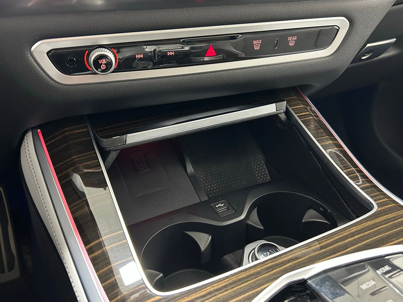 Used 2025 BMW X5 xDrive40i w/ M Sport Package image 20