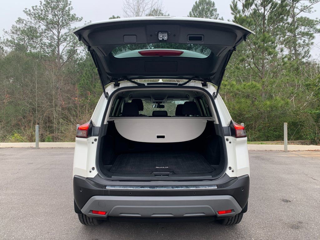 Used 2023 Nissan Rogue SV image 7