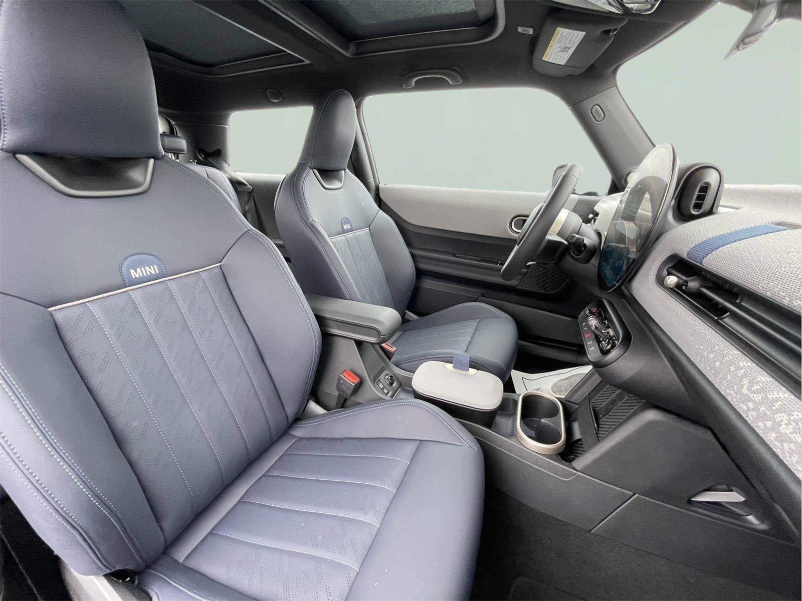 Used 2025 MINI Cooper S image 24