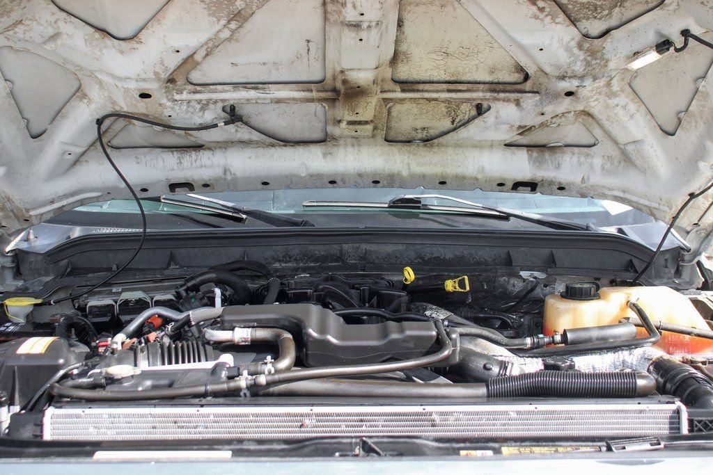 Used 2015 Ford F550 4x4 Crew Cab Super Duty image 12