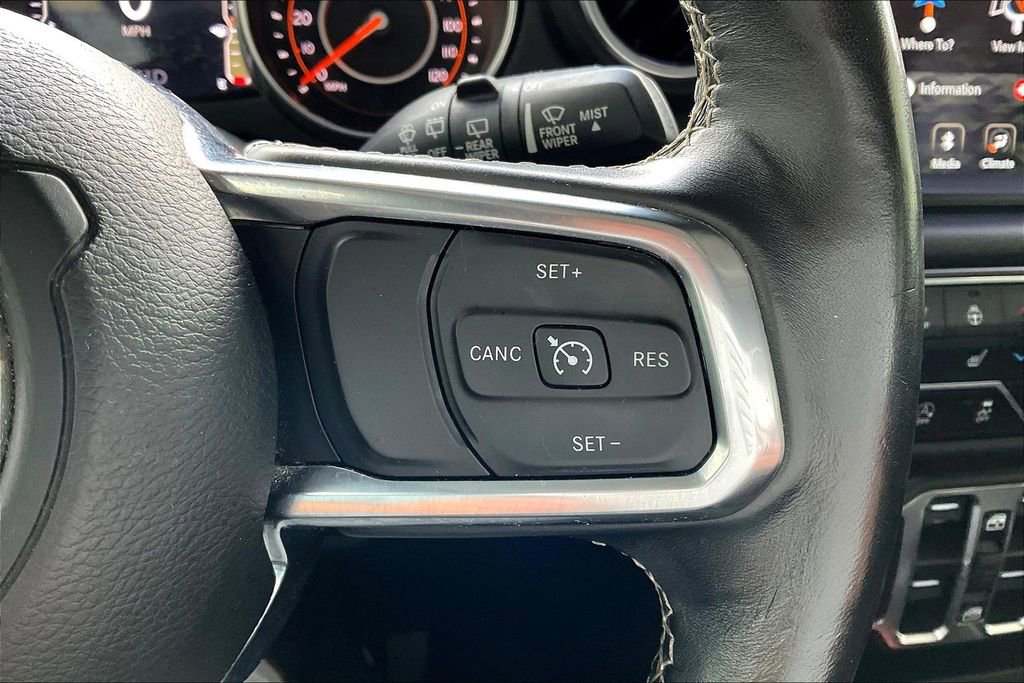 Used 2018 Jeep Wrangler Unlimited Sahara AWD/4WD image 21