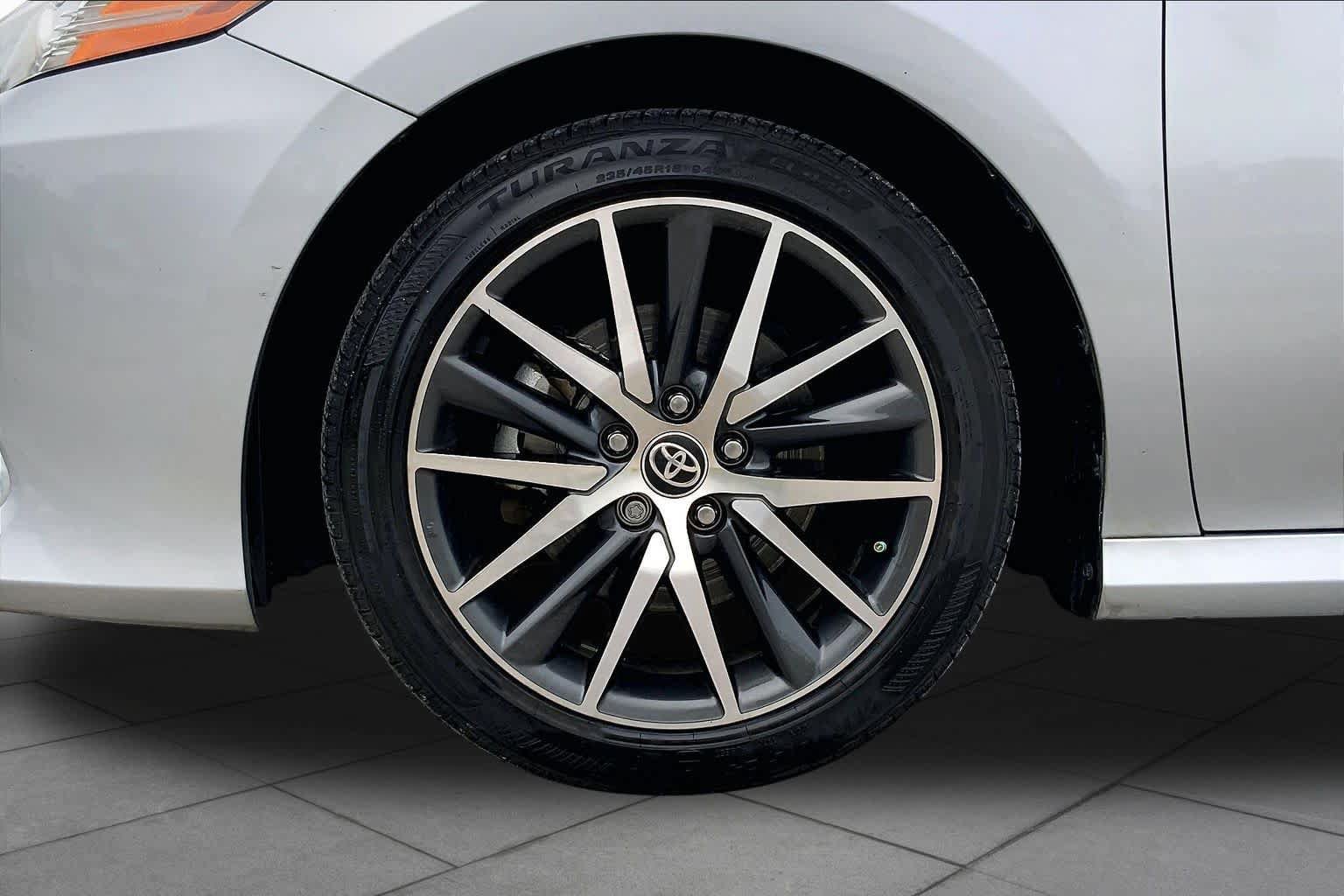 Used 2023 Toyota Camry XLE FWD image 11
