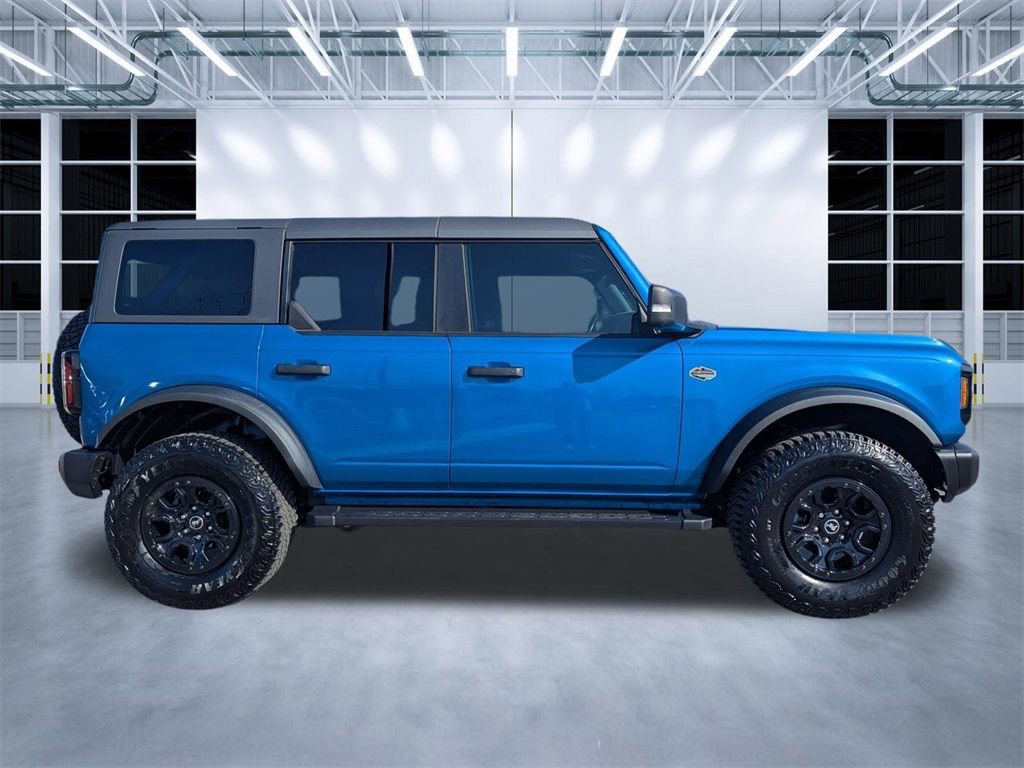 Used 2023 Ford Bronco Wildtrak image 3