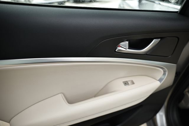 Used 2026 Genesis G70 2.5T image 21