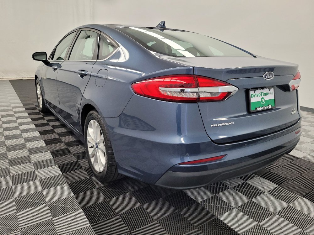 Used 2019 Ford Fusion SE FWD image 5